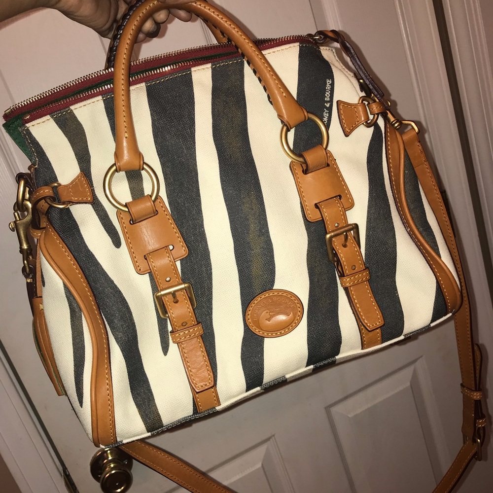 Dooney & Bourke Bag
